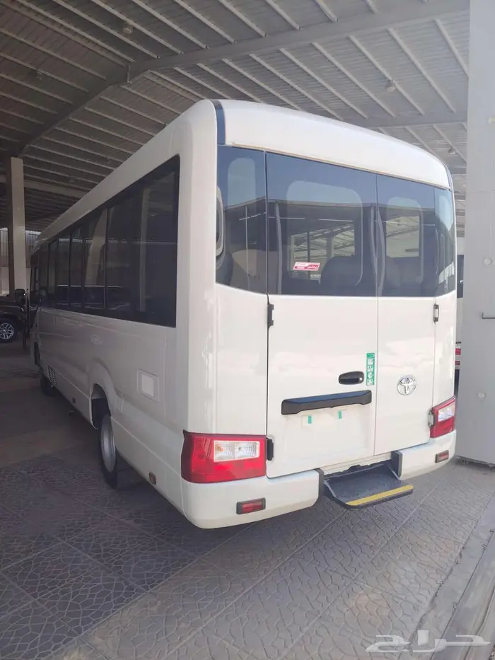 تويوتا باص كوستر 2025 بنزين 2.7 قير عادي 20 راكب COASTER 7