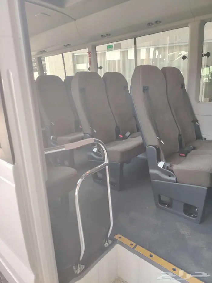 تويوتا باص كوستر 2025 بنزين 2.7 قير عادي 20 راكب COASTER 13