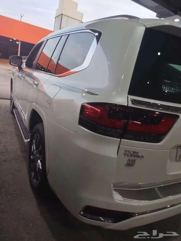 تويوتا لاند كروزر VXR 2023 7