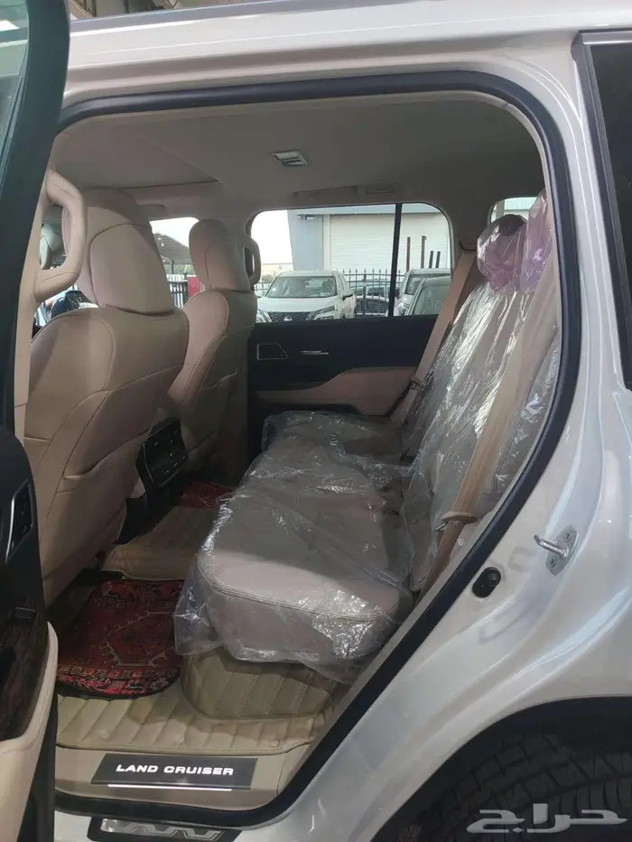 تويوتا لاند كروزر VXR 2023 16