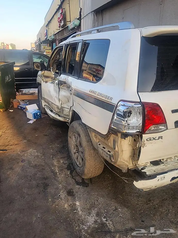 للبيع تويوتا لاندكروزر 2011 مصدوم 0