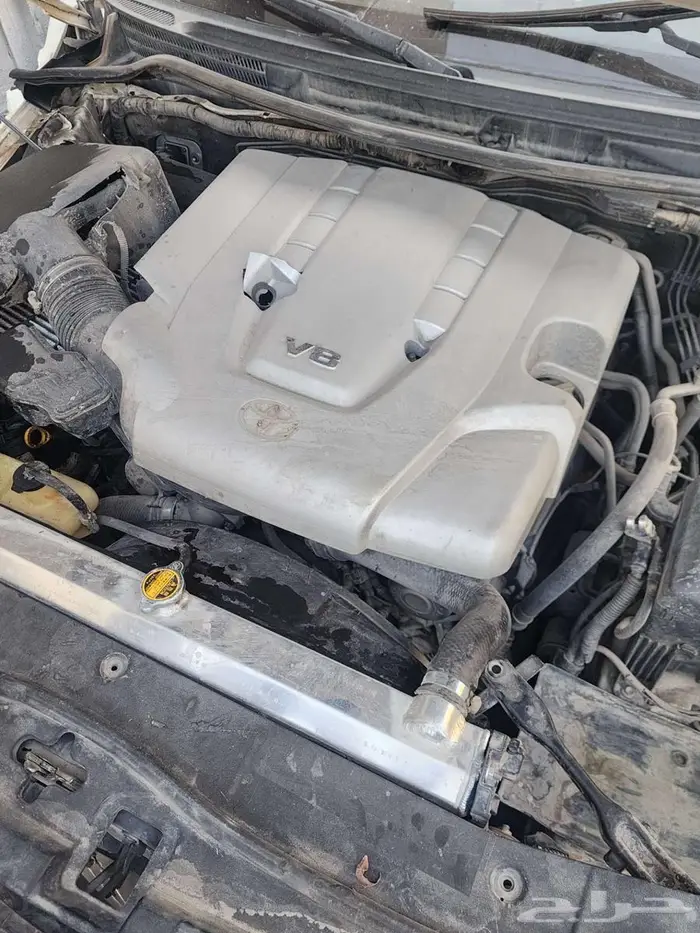 للبيع تويوتا لاندكروزر 2011 مصدوم 12