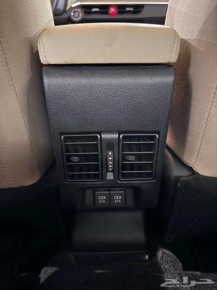 تويوتا يارس YX 2024 فل كامل 8