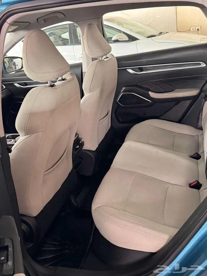 جيلي امجراند 2023 4