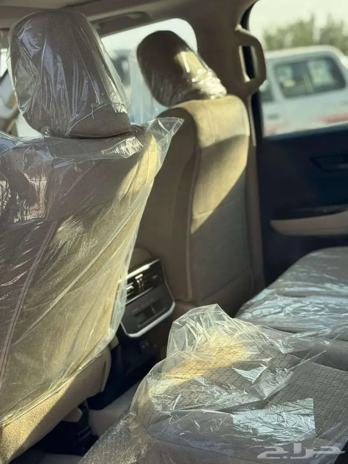 تويوتا لاندكروزر GXR3 بنزين 2025 6