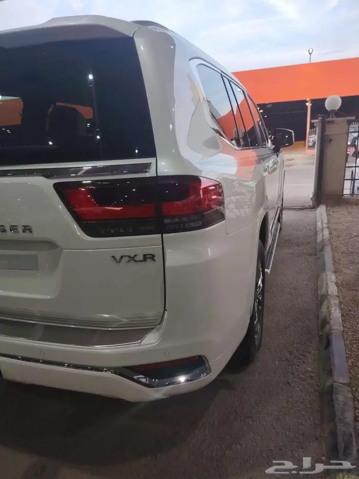 تويوتا لاند كروزر VXR 2023 4