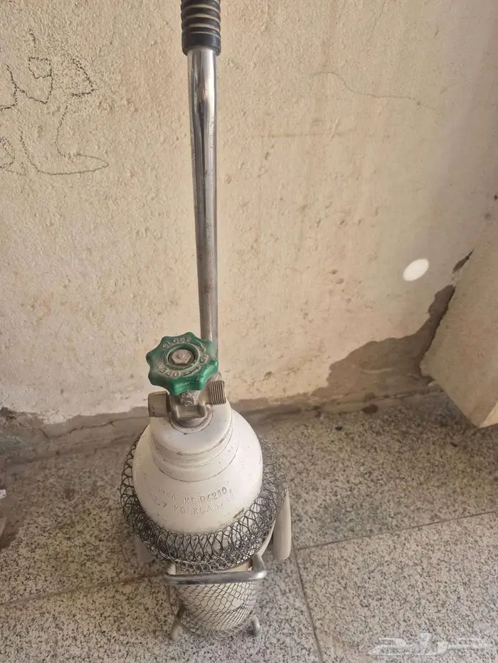 اسطوانتين اوكسجين مع حواملها للبيع 5