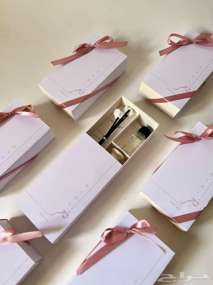 توزيعات (مواليد  زواج  تخرج) تصميم ثيمات كروت 13