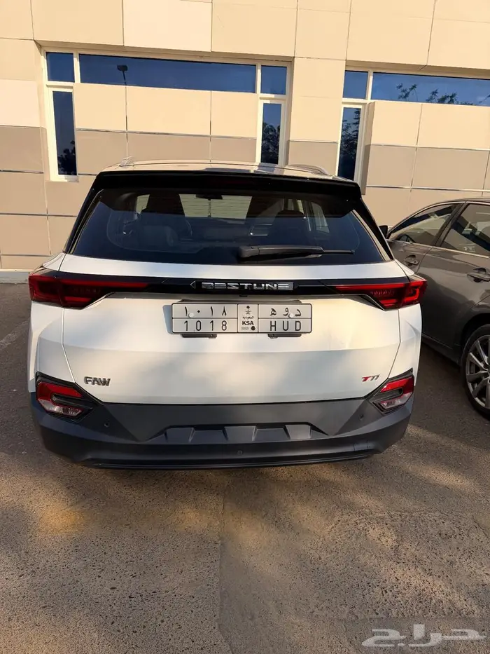 بيع سيارة Faw T77 4