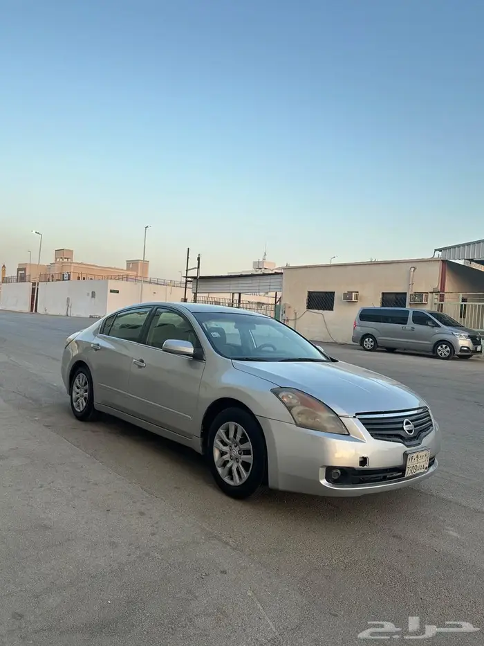 نيسان التيما 2008 نظيفه جدا 5