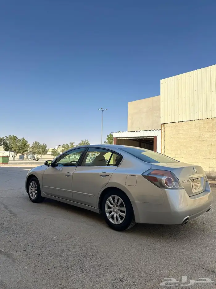 نيسان التيما 2008 نظيفه جدا 8