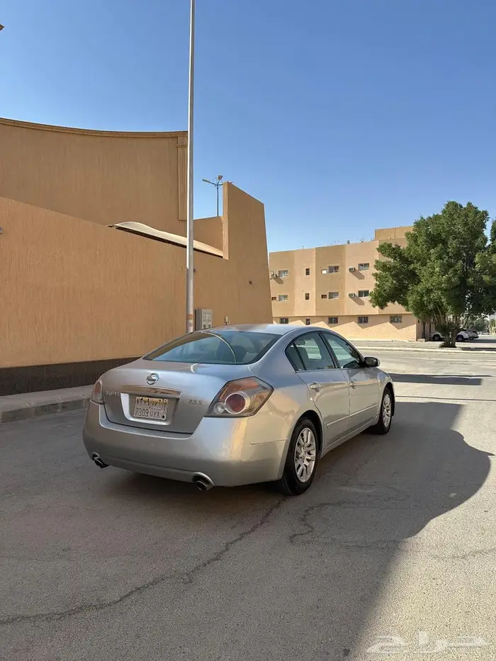 نيسان التيما 2008 نظيفه جدا 11