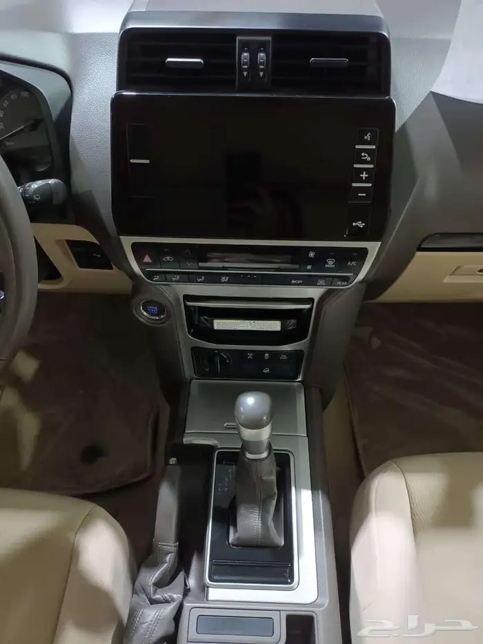 تويوتا برادو بنزين 6 سلندر TXL موديل 2023 17