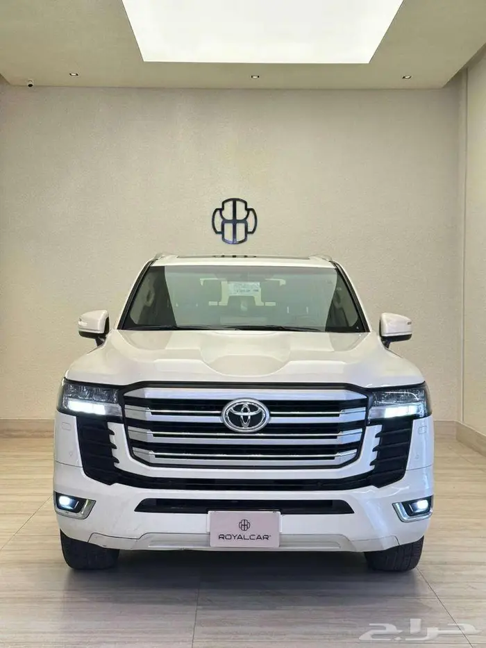 تويوتا GXR لاندكروزر L4 موديل 2023 0