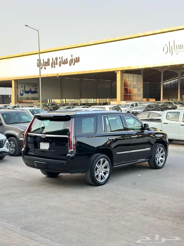كاديلاك اسكاليد 2019 فل كامل تم البيع 3