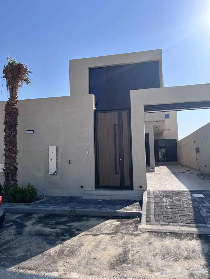 للبيع فلة في حي الأمواج 0