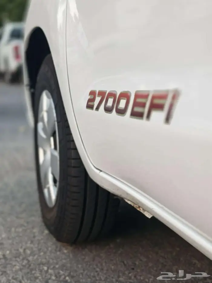 تويوتا هايلكس 2010 جلكس نظيف 11