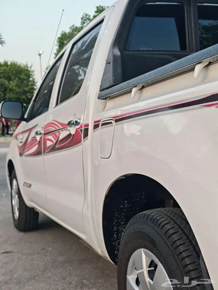 تويوتا هايلكس 2010 جلكس نظيف 3