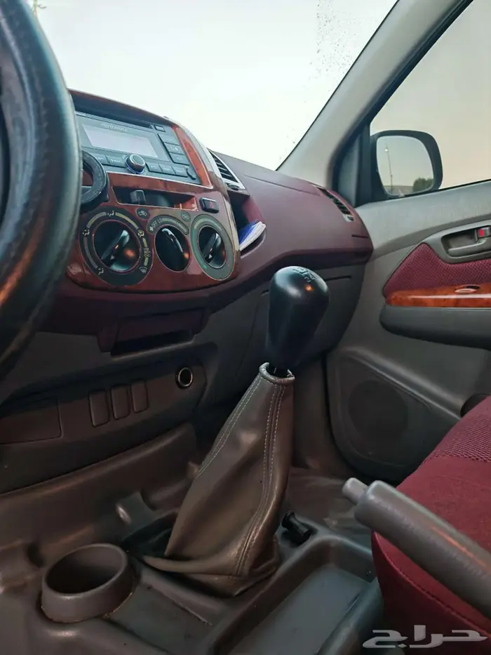 تويوتا هايلكس 2010 جلكس نظيف 37