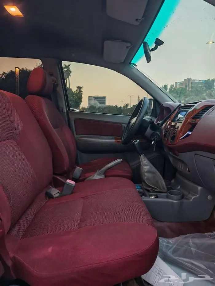 تويوتا هايلكس 2010 جلكس نظيف 52