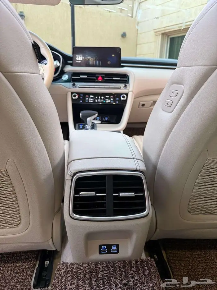 جينسس G70 2024 (23 km) Sport 18