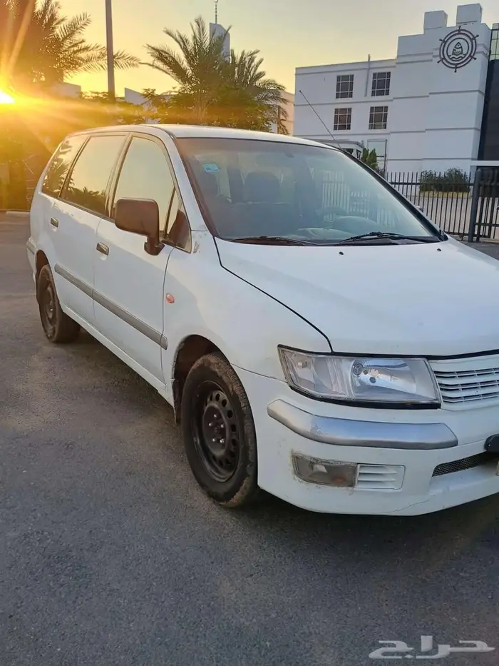 ميتسوبيشي سبيس واجن 2004 0