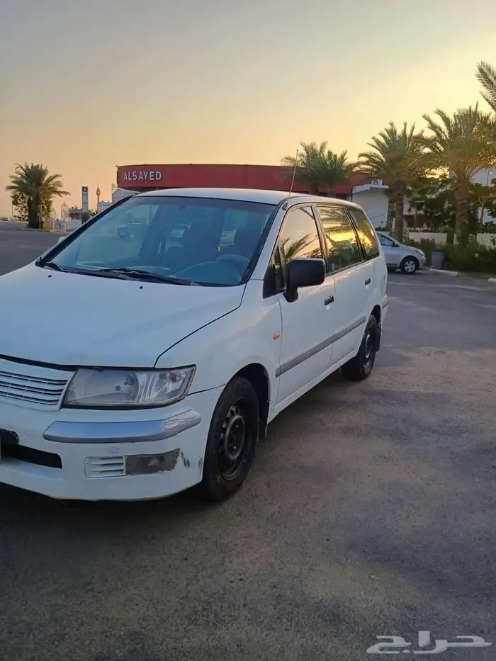 ميتسوبيشي سبيس واجن 2004 2