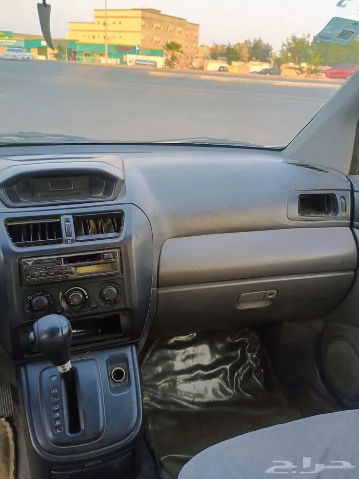 ميتسوبيشي سبيس واجن 2004 4