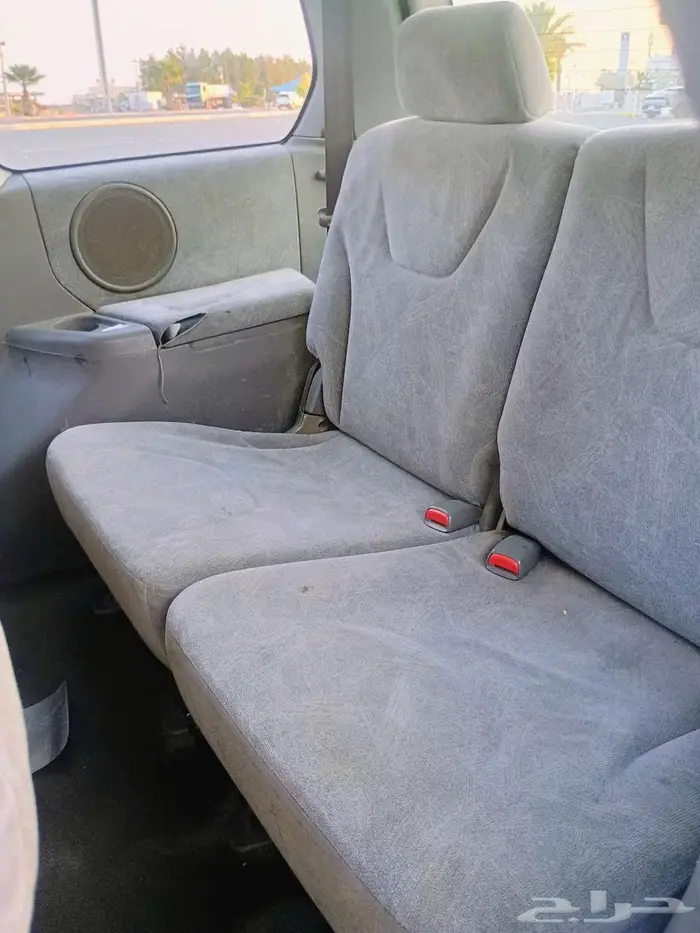 ميتسوبيشي سبيس واجن 2004 6