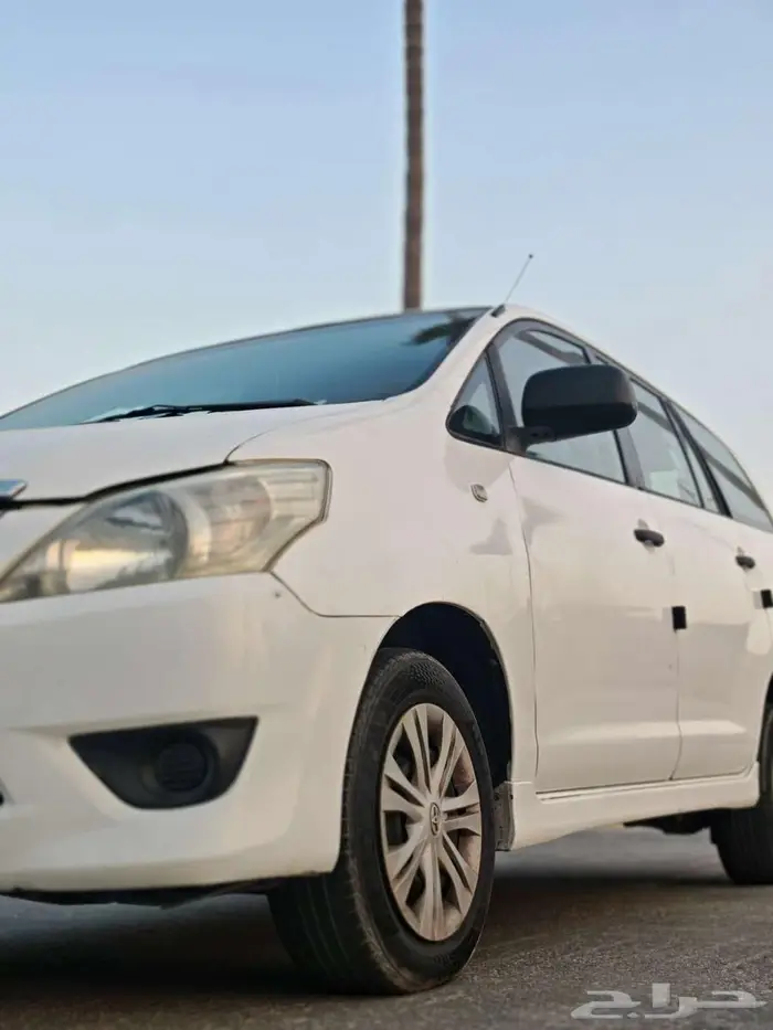 تويوتا انوفا 2014 توماتيك ممشى قليل 12