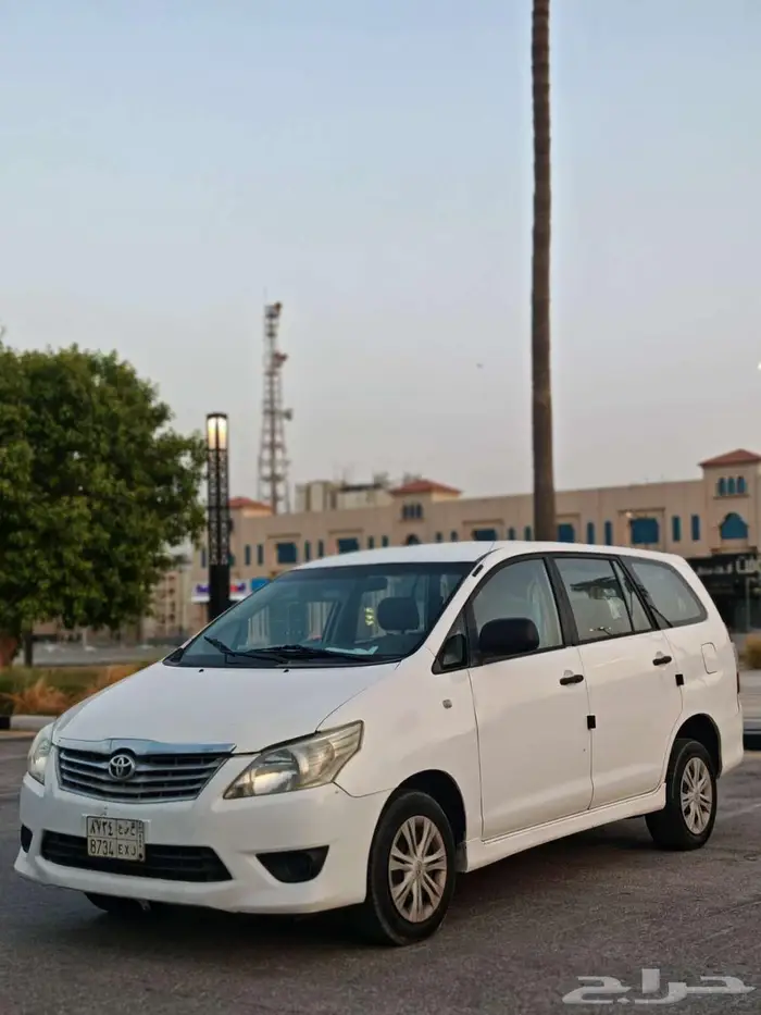 تويوتا انوفا 2014 توماتيك ممشى قليل 1
