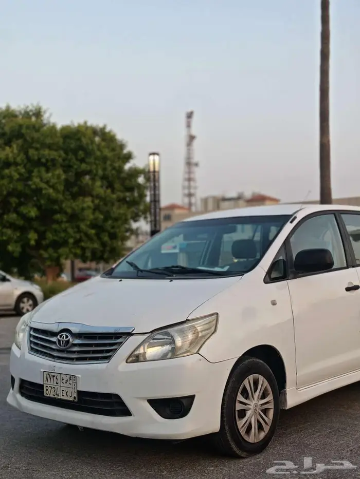 تويوتا انوفا 2014 توماتيك ممشى قليل 7