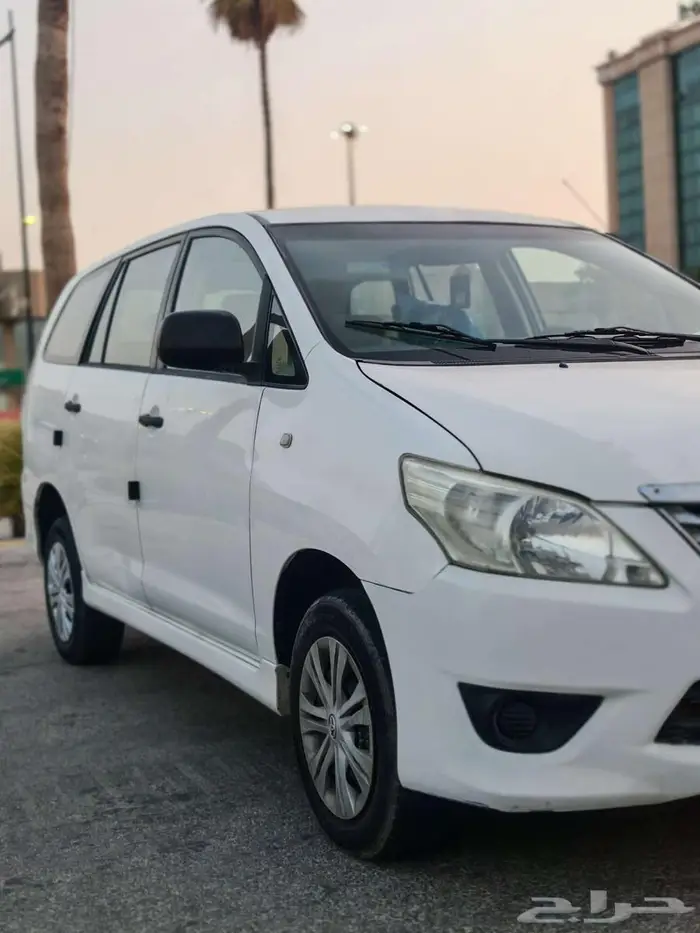 تويوتا انوفا 2014 توماتيك ممشى قليل 5