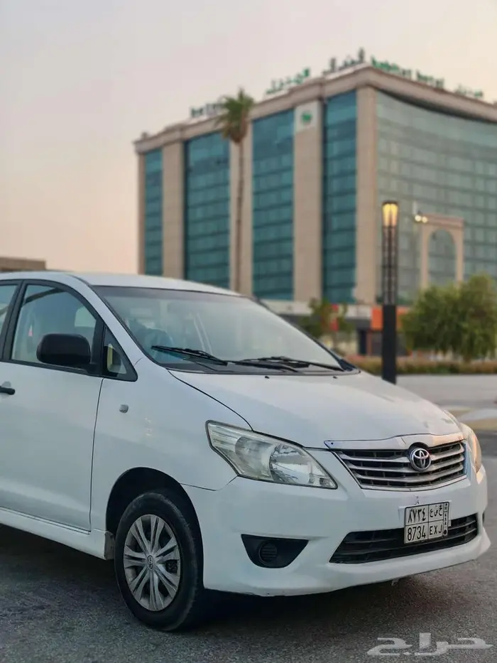 تويوتا انوفا 2014 توماتيك ممشى قليل 2