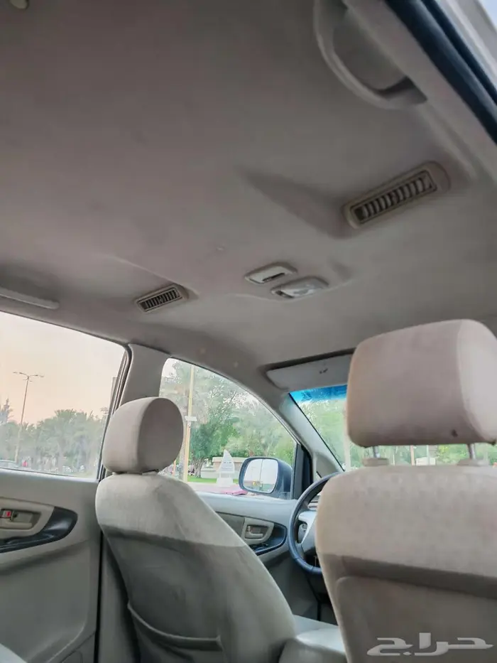 تويوتا انوفا 2014 توماتيك ممشى قليل 31