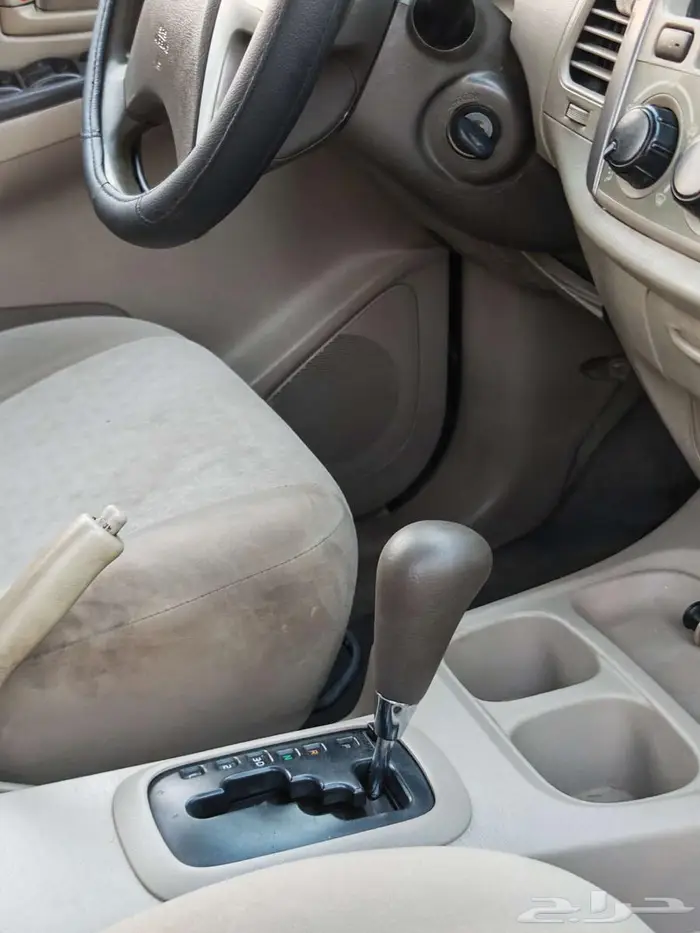 تويوتا انوفا 2014 توماتيك ممشى قليل 32