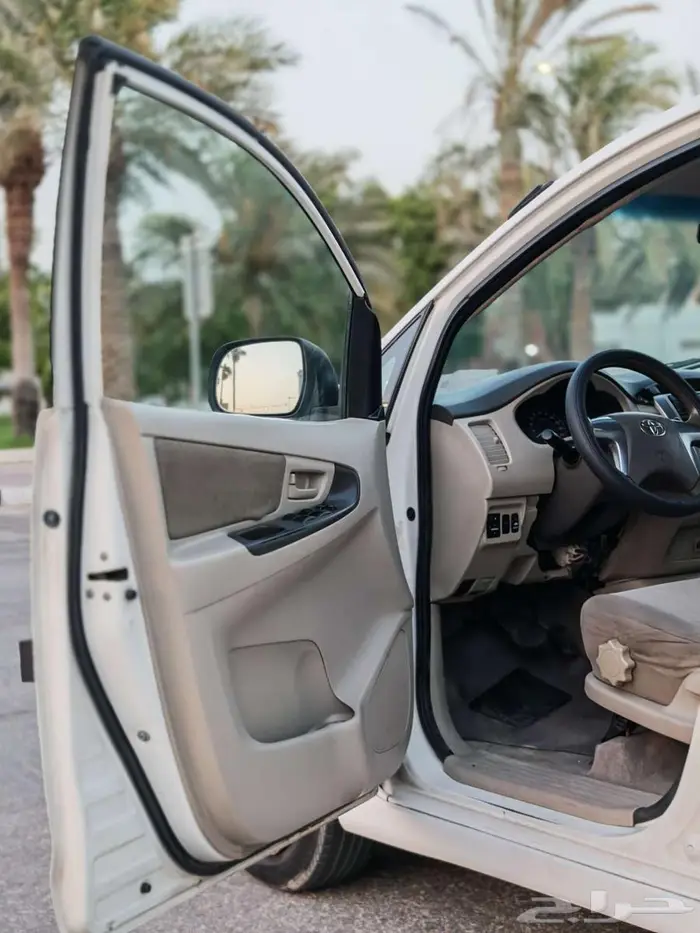 تويوتا انوفا 2014 توماتيك ممشى قليل 27