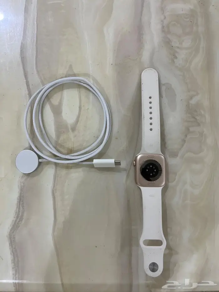 ساعة ابل الاصدار العاشر للبيع على السوم 0