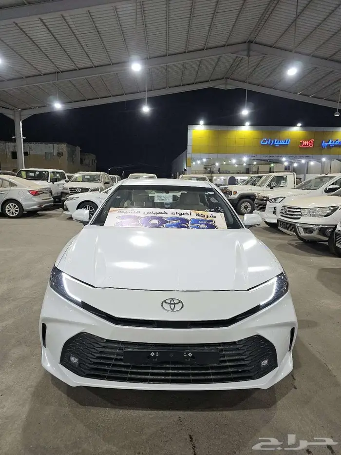 تويوتا كامري E بنزين موديل 2025 0