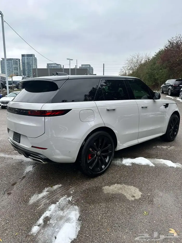 2025 رنج سبورت P400 داينمك ب 369 3