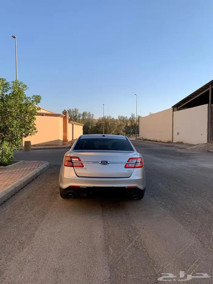 فورد توريس 1