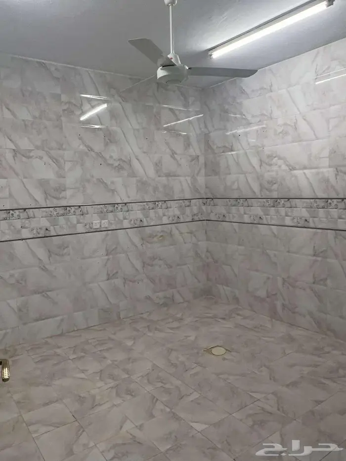 شقة للإيجار حي النظيم 2300 ريال شهري 3