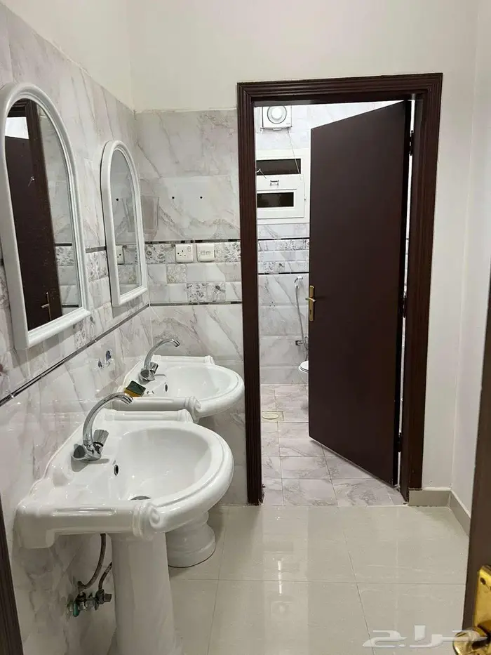 شقة للإيجار حي النظيم 2300 ريال شهري 8