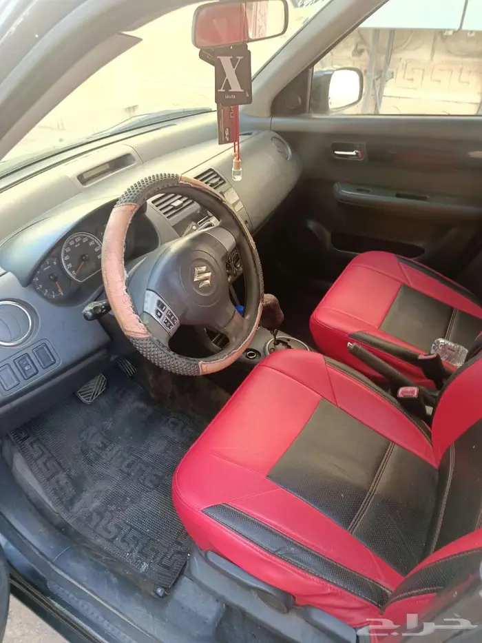 سوزوكى سويفت 2011 3