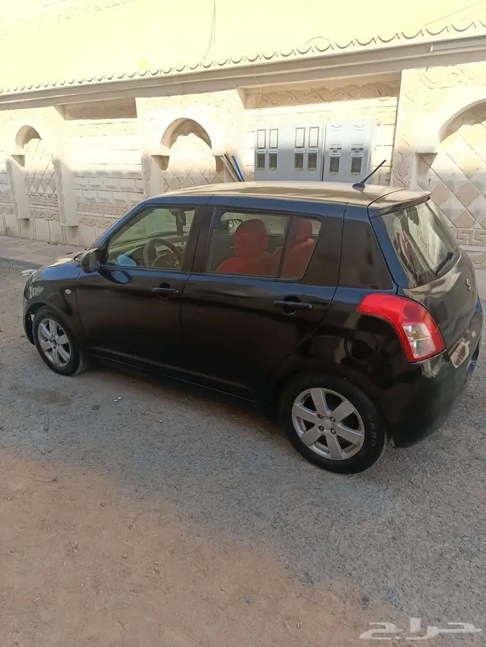 سوزوكى سويفت 2011 1