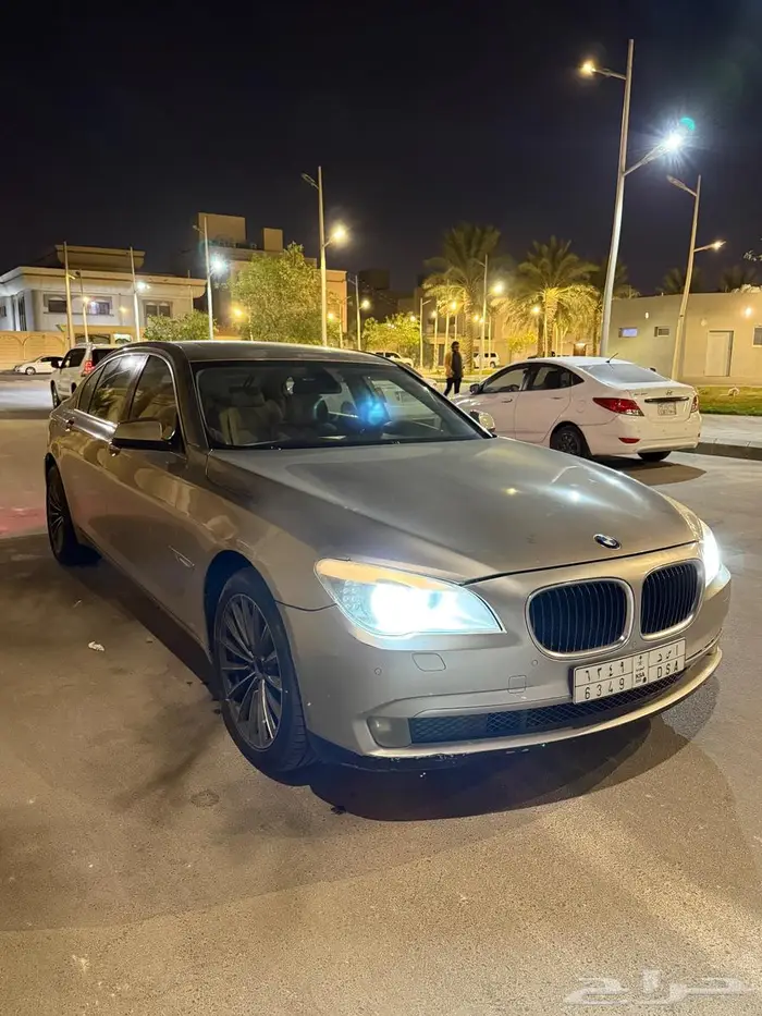 بي ام دبليو 730 2010 13