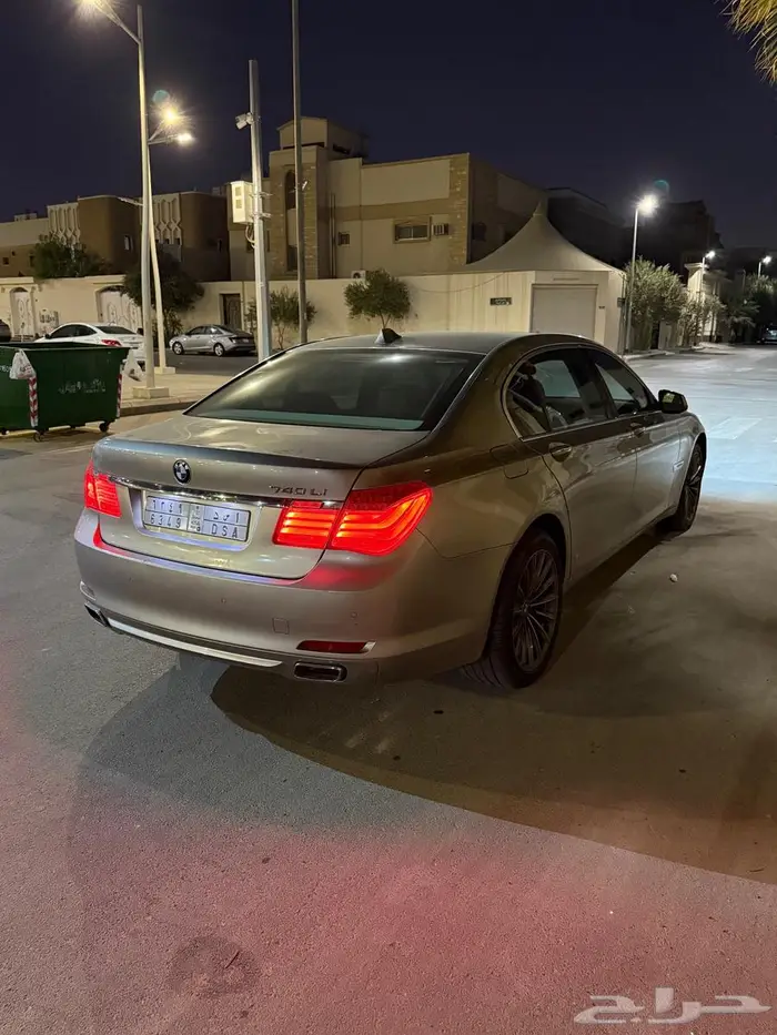 بي ام دبليو 730 2010 14