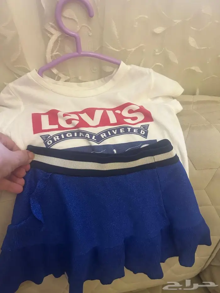 تنوره وتيشيرت اطفال من Nik nik و Levi s 1