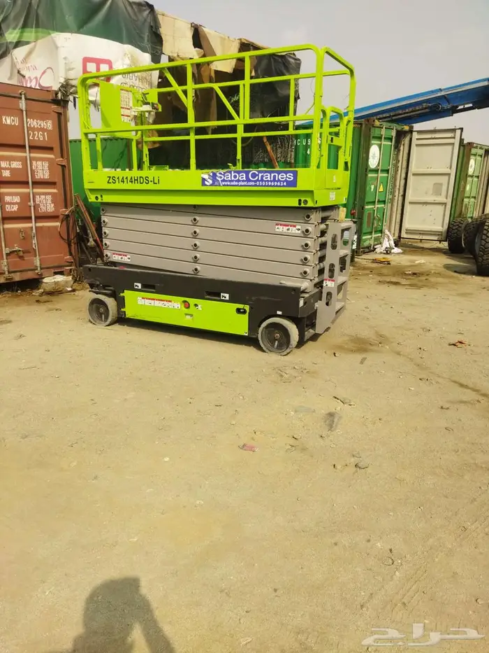 للايجار رافعات شوكية  سيزرلفت رافعات مقصيه  كرينات 1