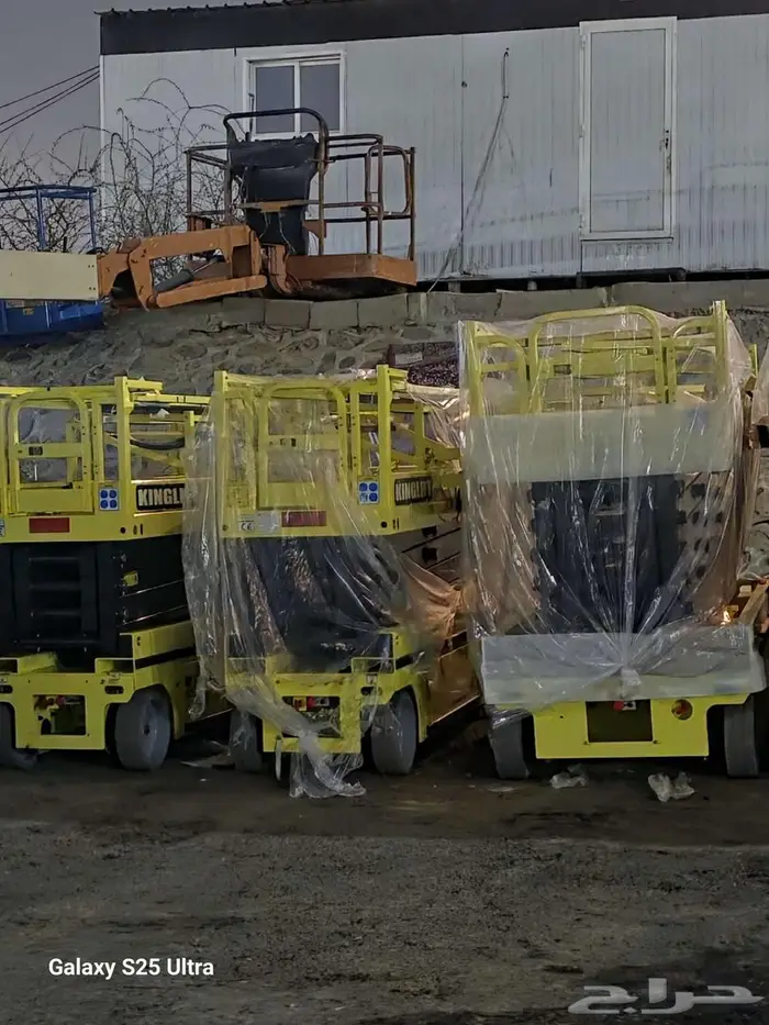 للايجار رافعات شوكية  سيزرلفت رافعات مقصيه  كرينات 2